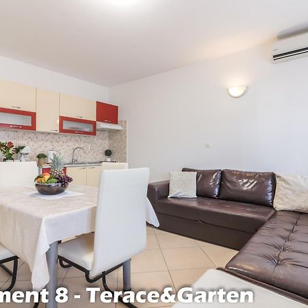 Apartments Juric เวอร์ซาร์ ภายนอก รูปภาพ