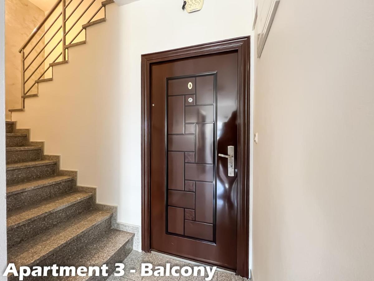 Apartments Juric เวอร์ซาร์ ภายนอก รูปภาพ