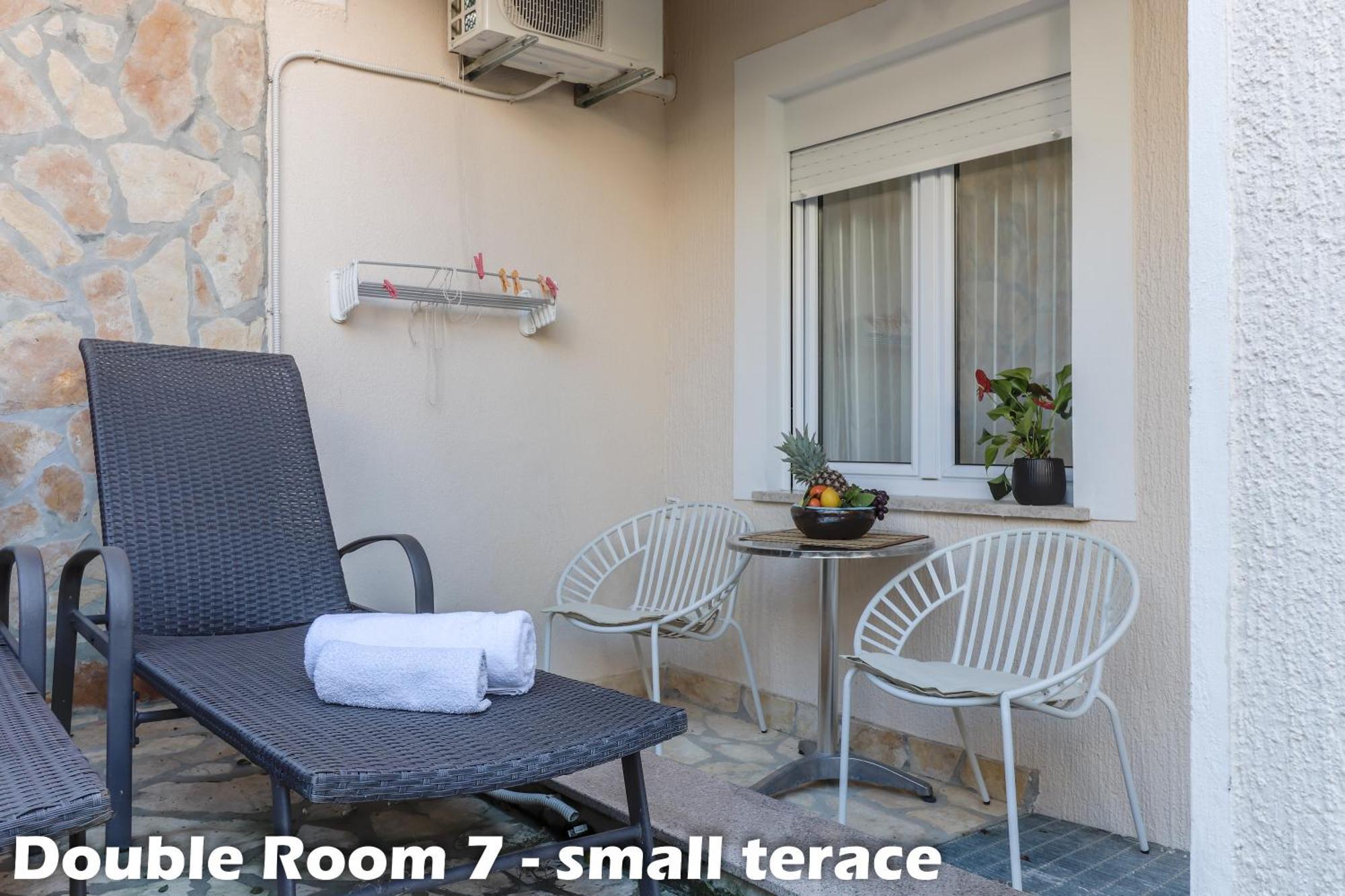 Apartments Juric เวอร์ซาร์ ภายนอก รูปภาพ