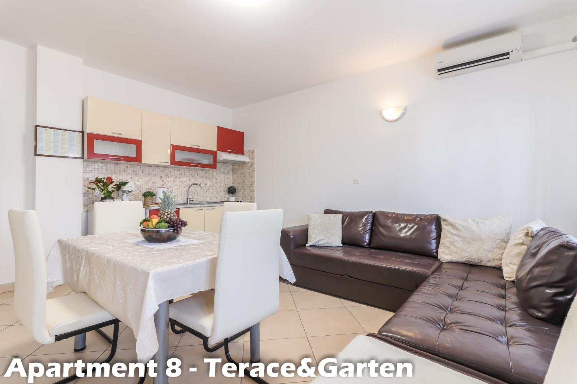 Apartments Juric เวอร์ซาร์ ภายนอก รูปภาพ