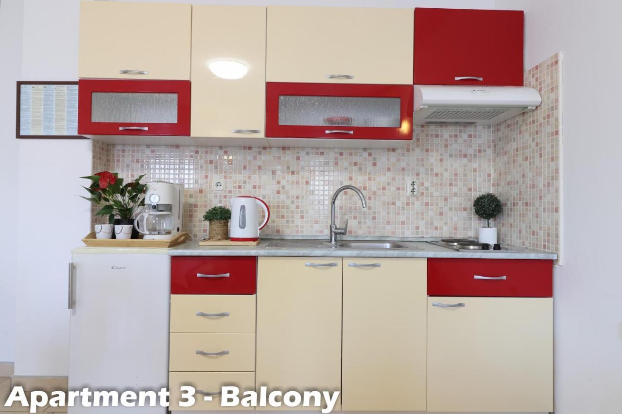 Apartments Juric เวอร์ซาร์ ภายนอก รูปภาพ