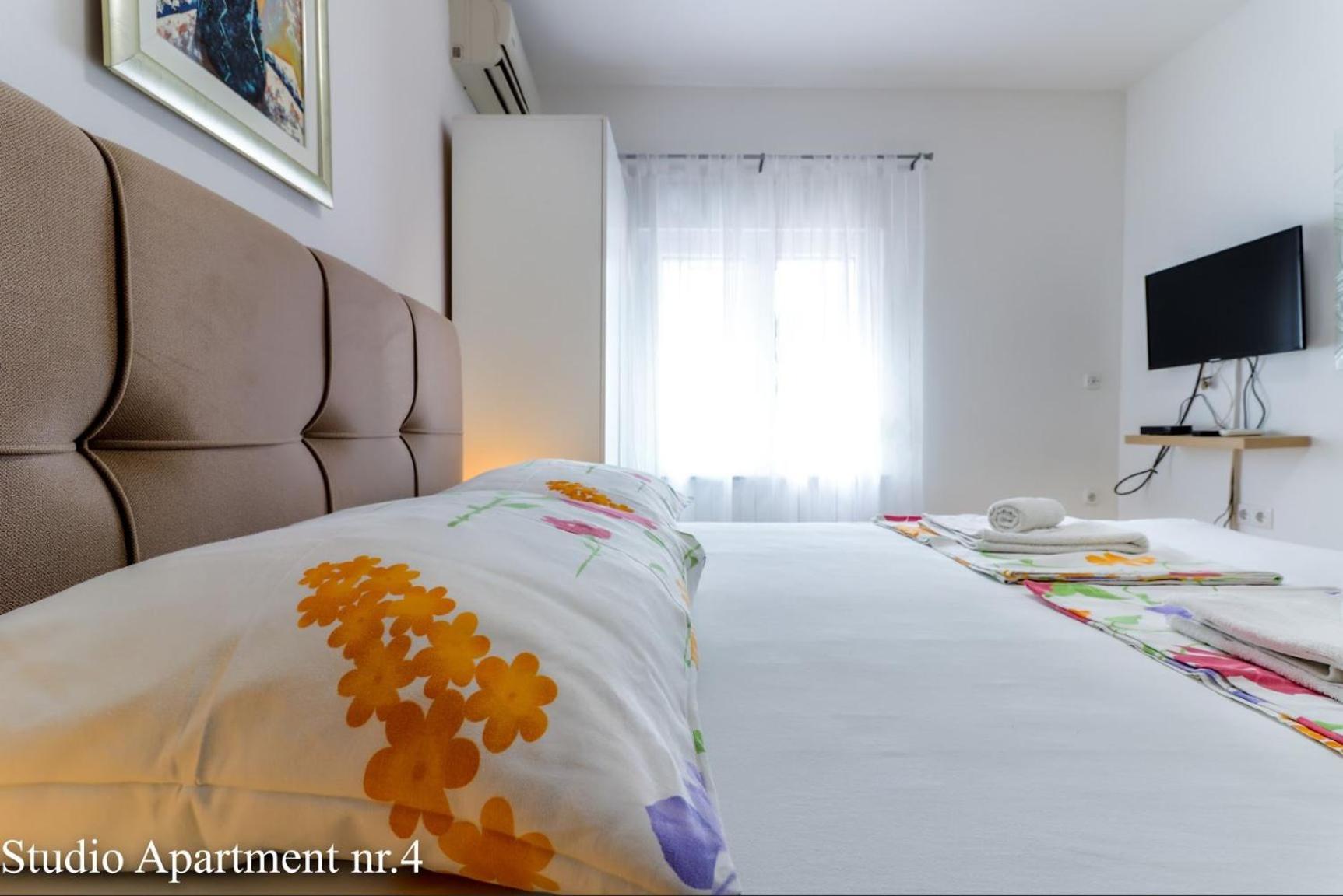 Apartments Juric เวอร์ซาร์ ภายนอก รูปภาพ