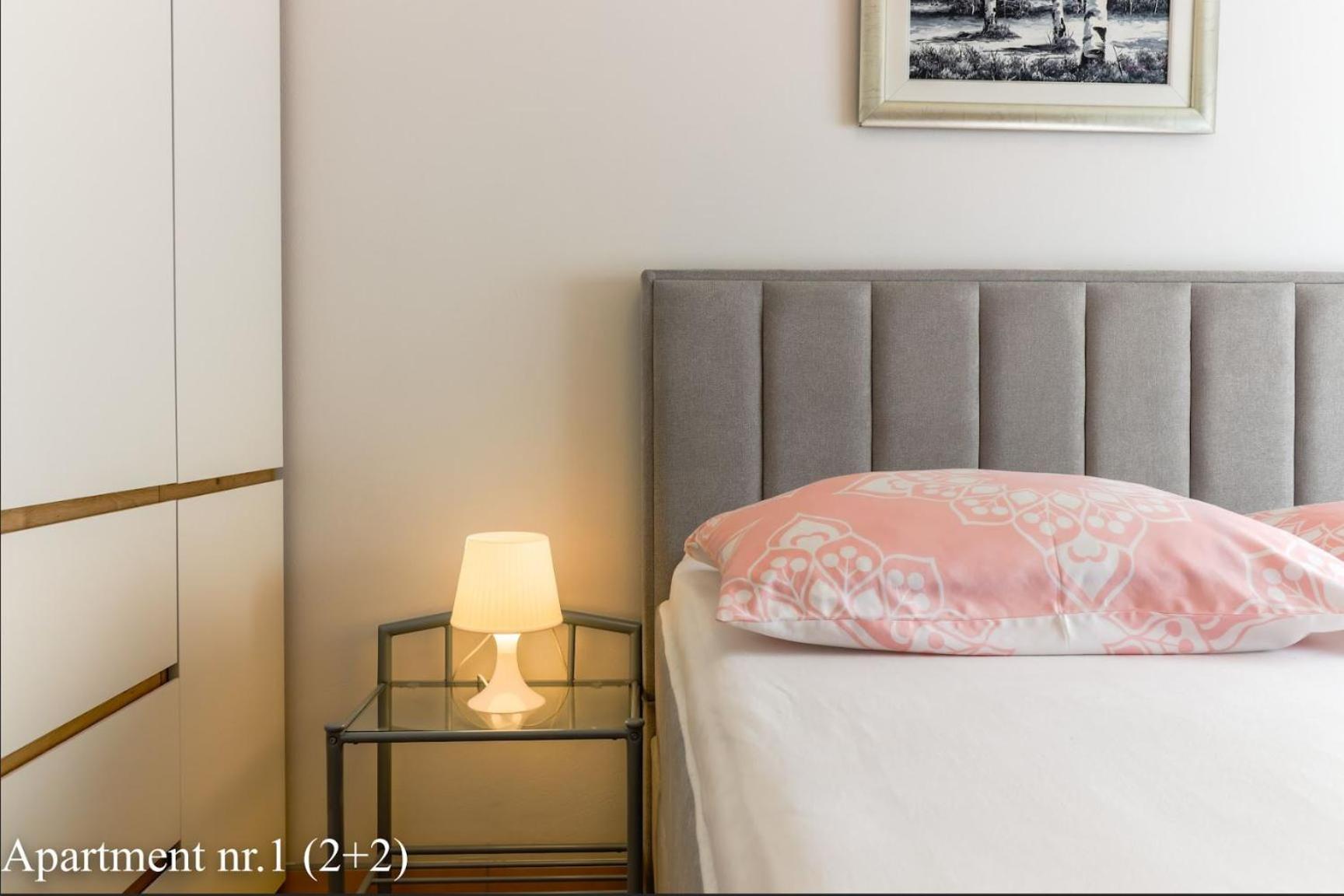 Apartments Juric เวอร์ซาร์ ภายนอก รูปภาพ